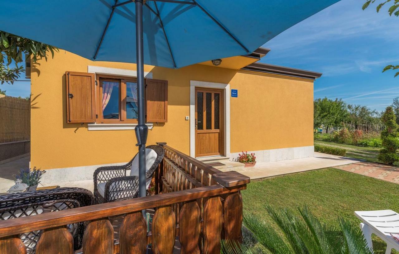 Holiday House Antonio Poreč Exteriör bild