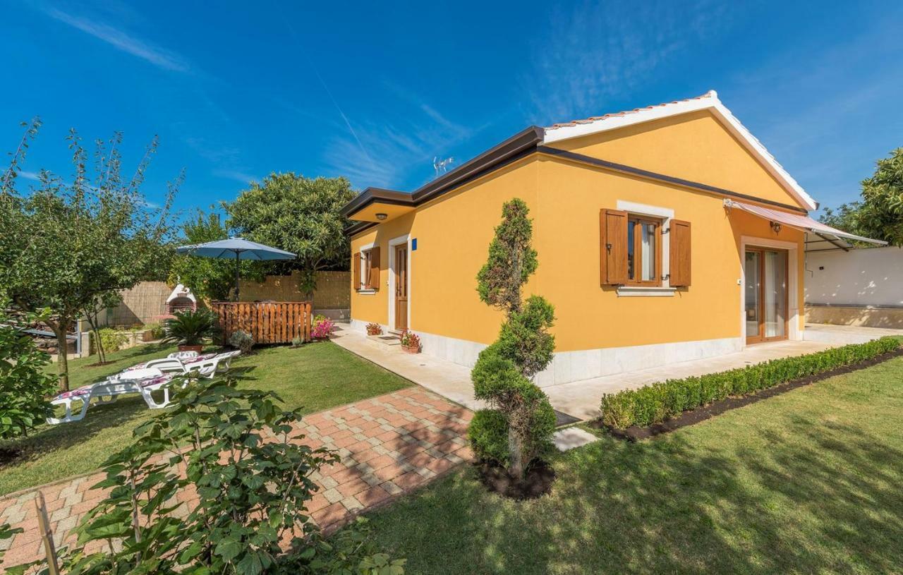Holiday House Antonio Poreč Exteriör bild
